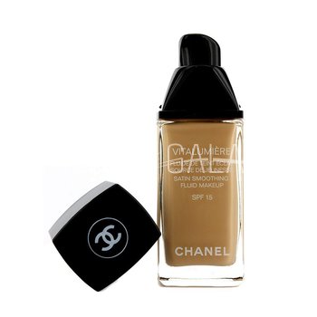 CHANEL Vitalumiere